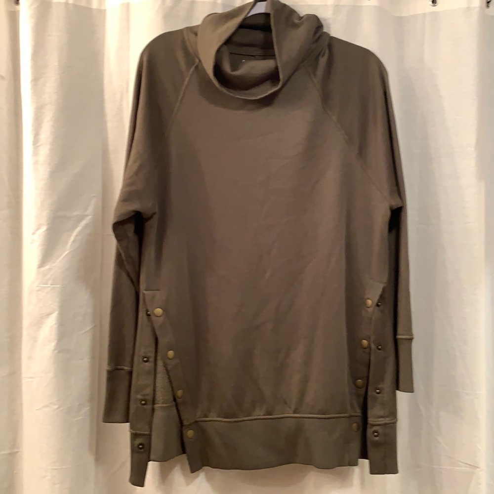 Cowl Neck Pull Over w Snapping sides